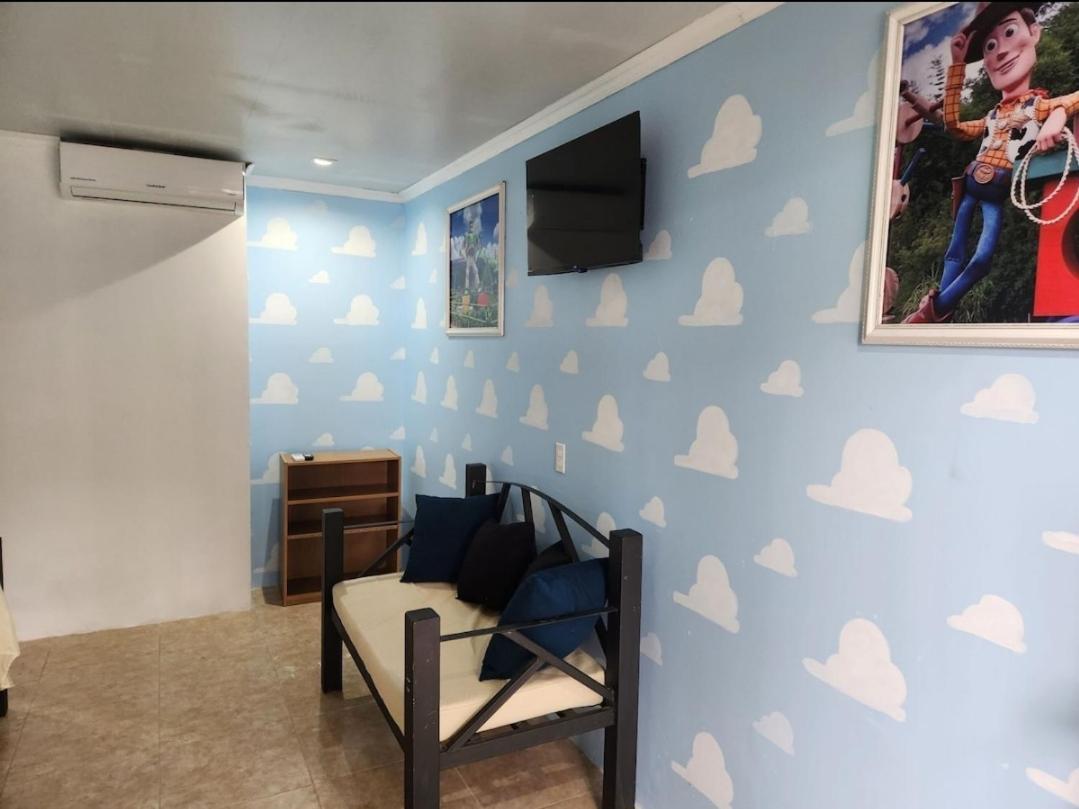 Wally World Inn โกมายากัว ภายนอก รูปภาพ